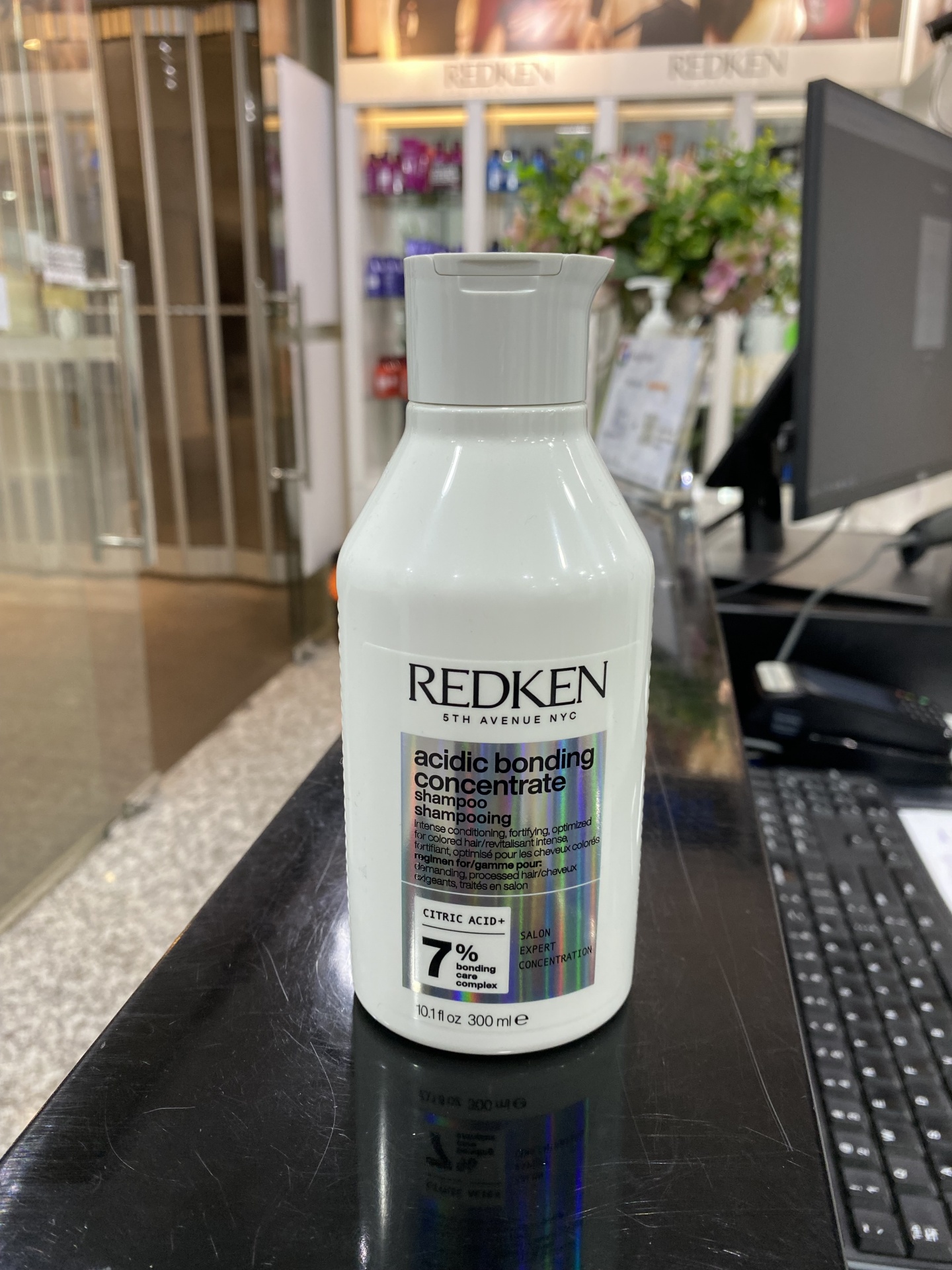 REDKEN ACIDIC BONDING CONCENTRATE SHAMPOO 300ml